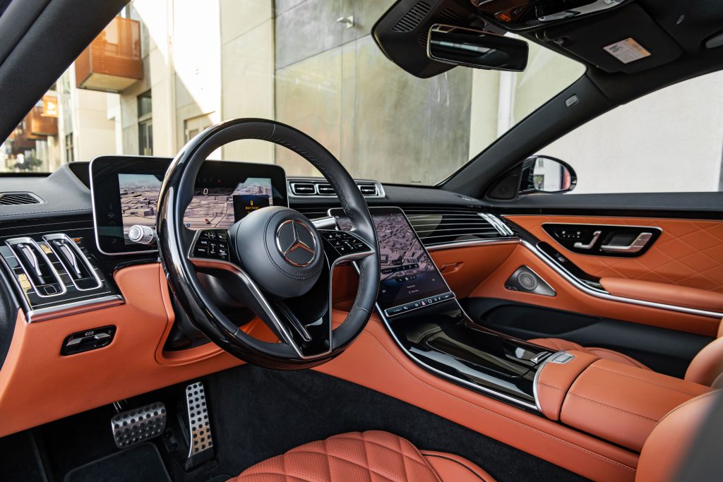 2025 Mercedes-Benz S-Class: Pinnacle of Luxury & Performance
